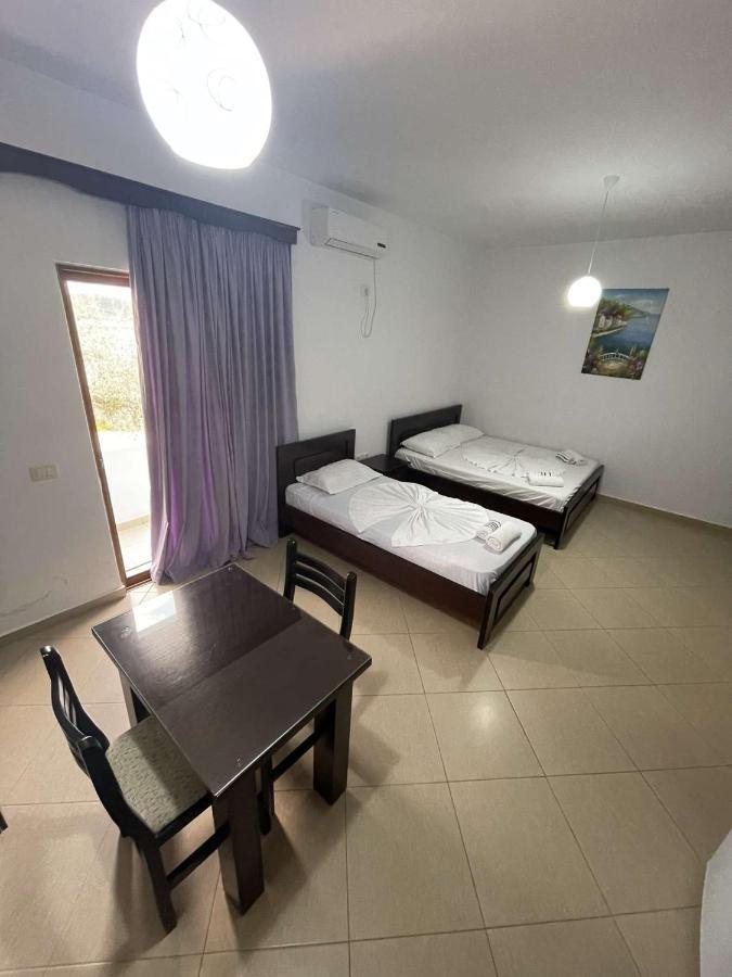 Appartement Vila Ronaldo à Ksamil Extérieur photo