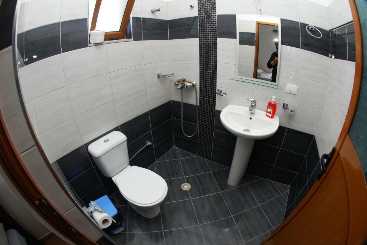 Appartement Vila Ronaldo à Ksamil Extérieur photo