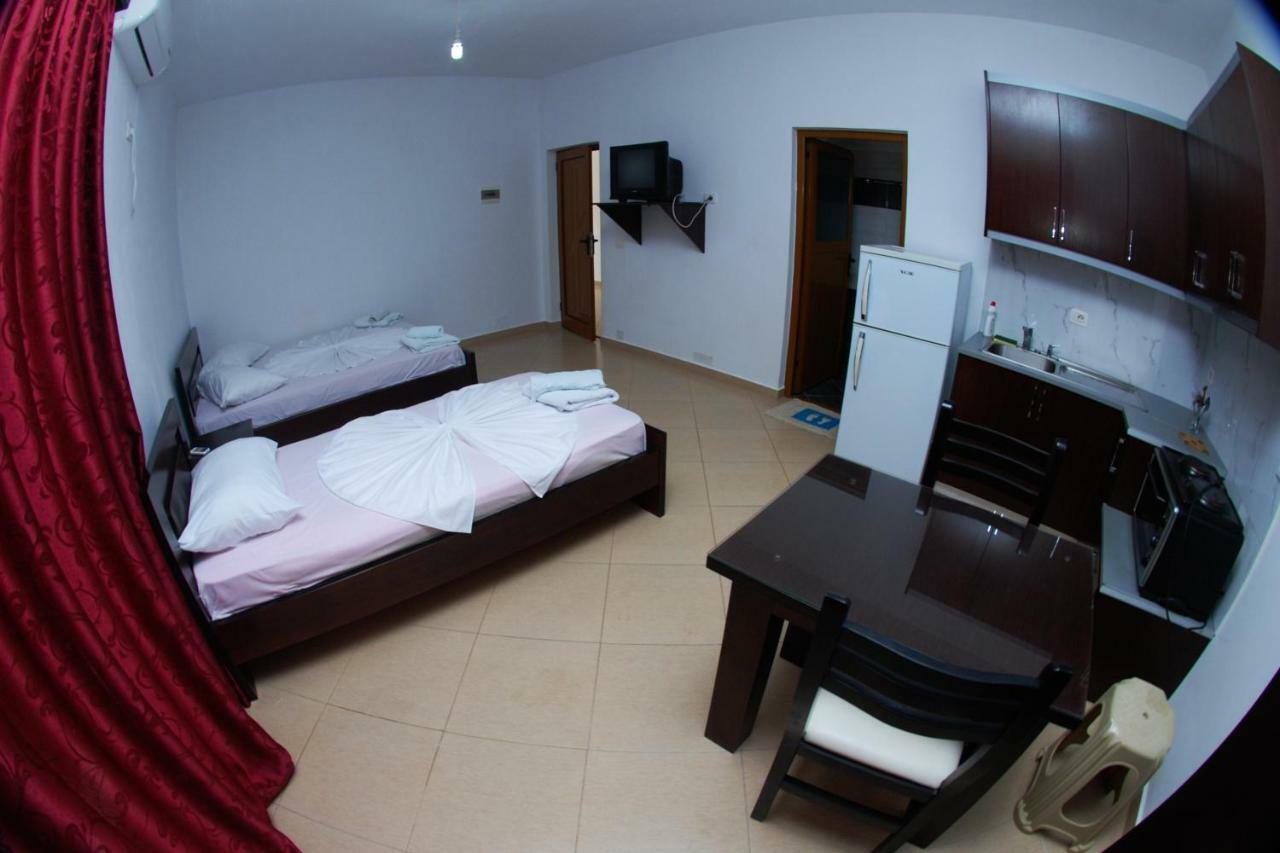 Appartement Vila Ronaldo à Ksamil Extérieur photo