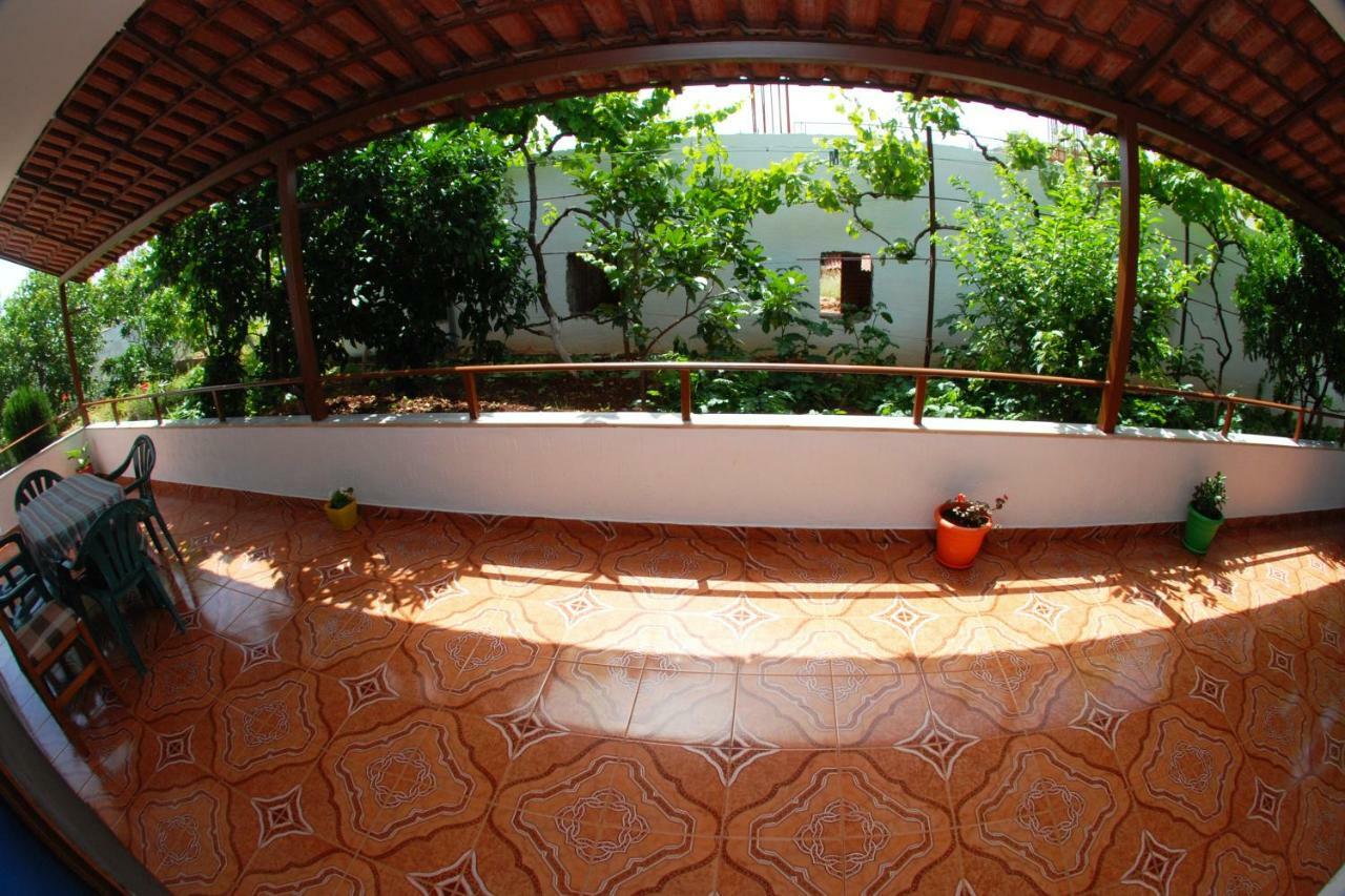 Appartement Vila Ronaldo à Ksamil Extérieur photo