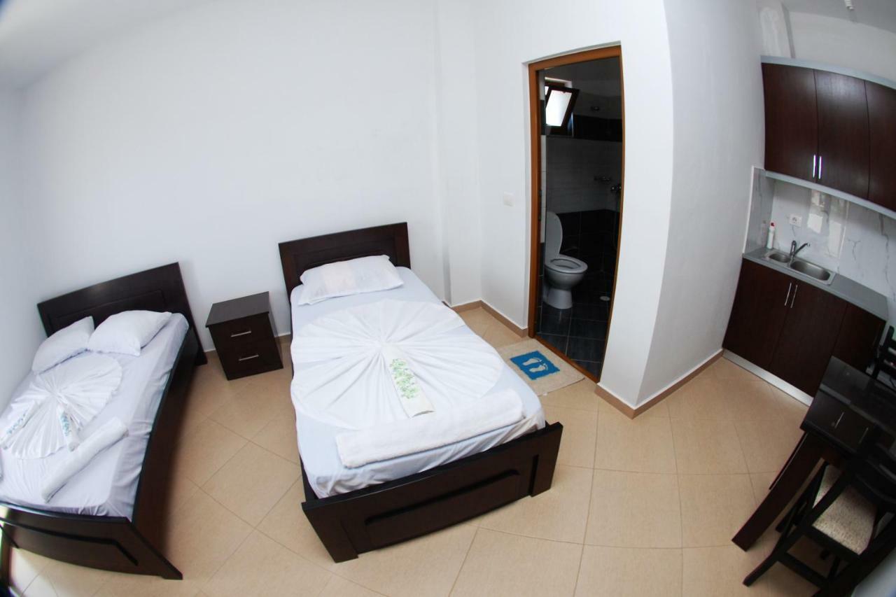 Appartement Vila Ronaldo à Ksamil Extérieur photo
