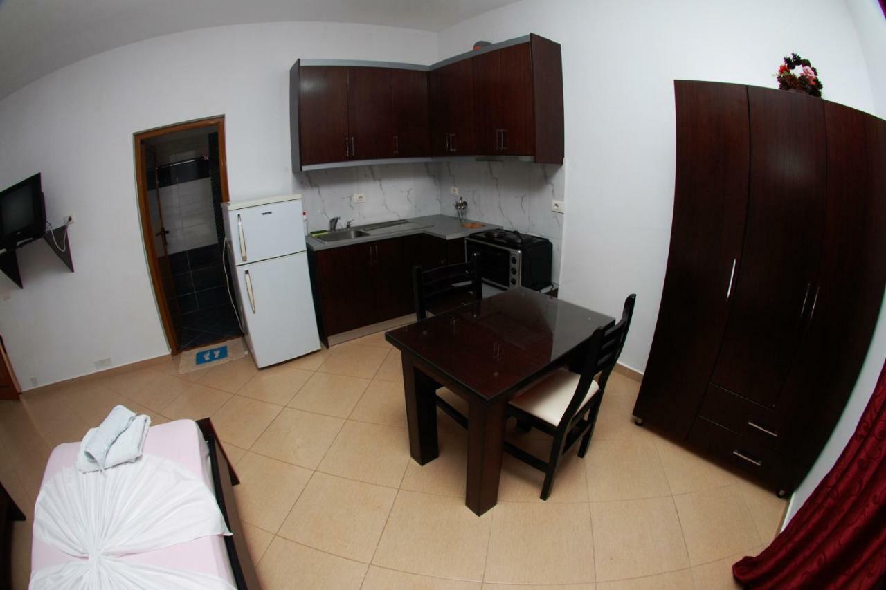 Appartement Vila Ronaldo à Ksamil Extérieur photo