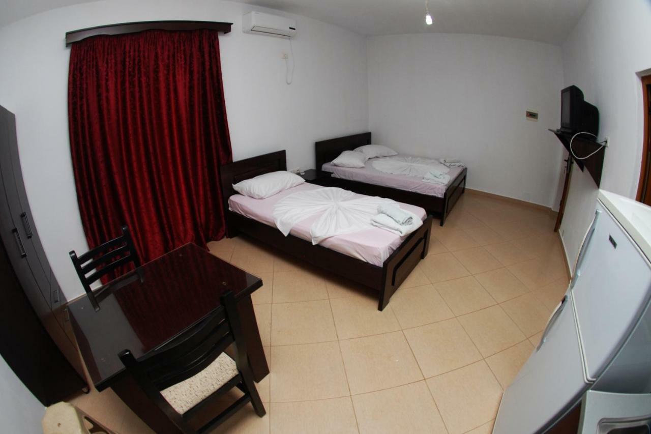 Appartement Vila Ronaldo à Ksamil Extérieur photo
