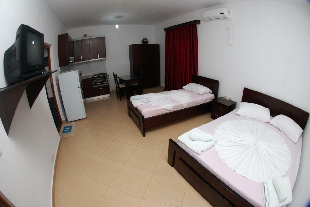 Appartement Vila Ronaldo à Ksamil Extérieur photo