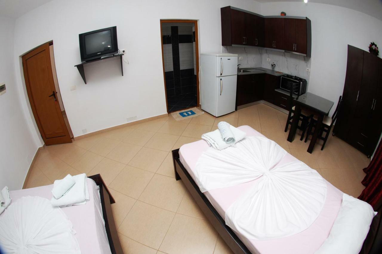 Appartement Vila Ronaldo à Ksamil Extérieur photo