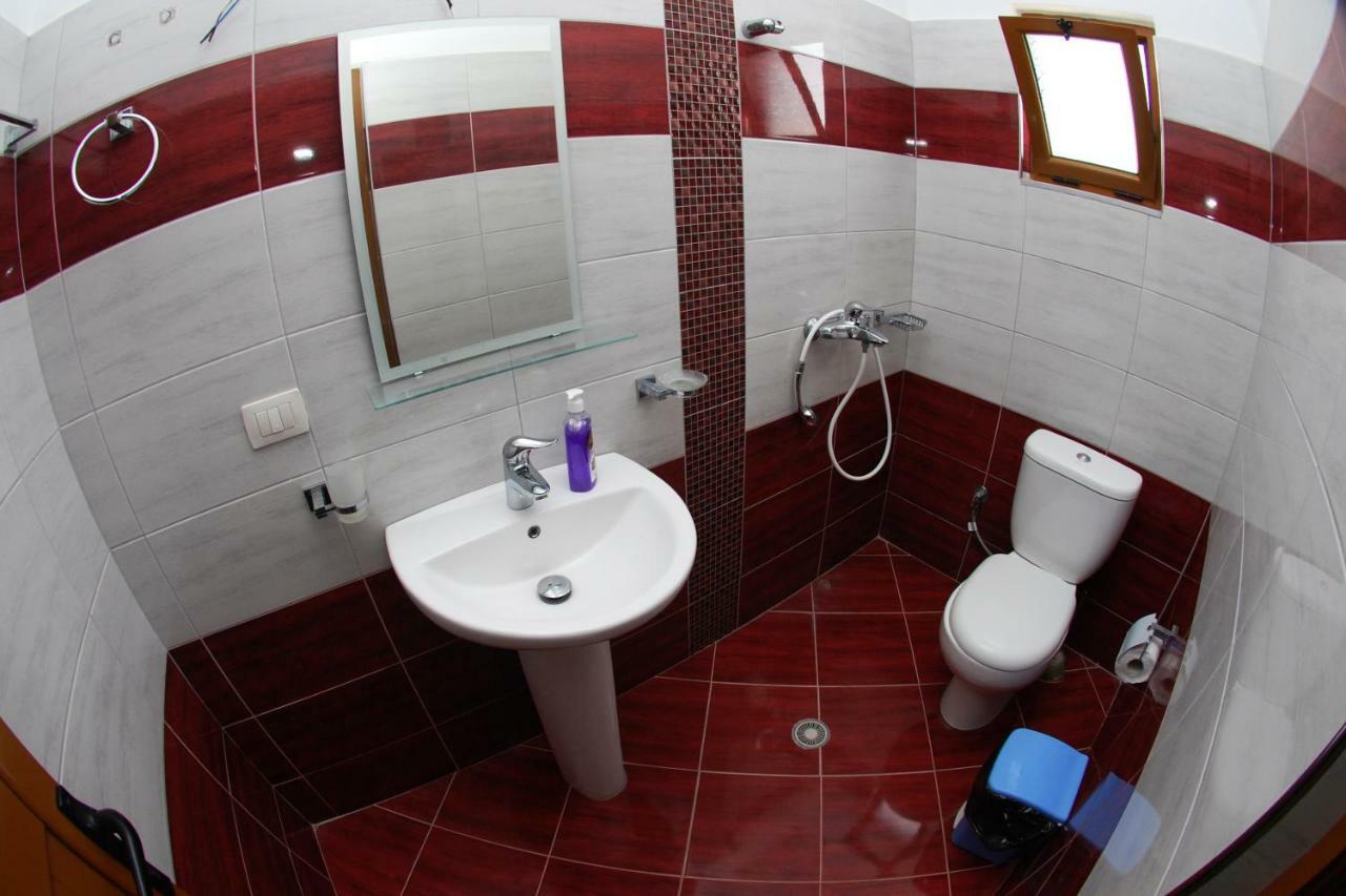 Appartement Vila Ronaldo à Ksamil Extérieur photo